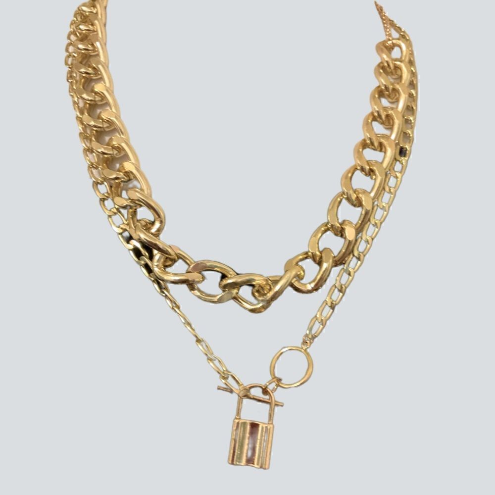 Gorgeous 2 Piece Lock and Chain Set NWT